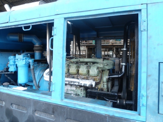 ขายปั้มลม AIRMAN PDS 750  17.5BAR พร้อมใช้งาน รับประกันให้นะครับ เครื่องยนต์ BENZ 8 สูบ