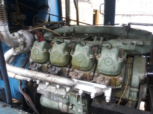 ขายปั้มลม AIRMAN PDS 750  17.5BAR พร้อมใช้งาน รับประกันให้นะครับ เครื่องยนต์ BENZ 8 สูบ