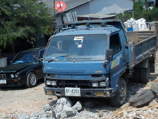 ขายรถ NPR 115 แรง ดัมพ์ เอกสารพร้อมเล่มทะเบียน รถใช้งานอยู่