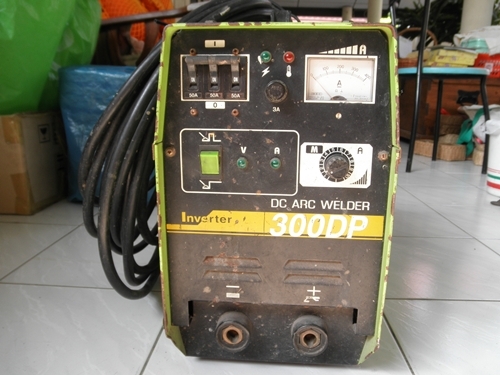 ขายเครื่องเชื่อมไฟฟ้า 300 แอมป์ DC INVERTER