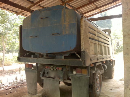 รถอิซูซุ 6 ล้อดั๊ม FTR 11 F  165 แรงม้า  สนใจติดต่อ 081 - 6079515