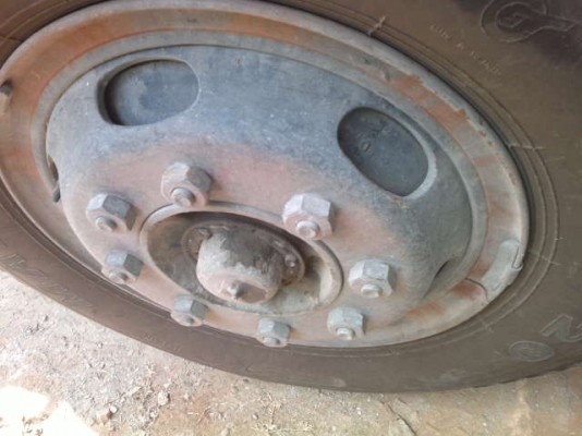 รถอิซูซุ 6 ล้อดั๊ม FTR 11 F  165 แรงม้า  สนใจติดต่อ 081 - 6079515