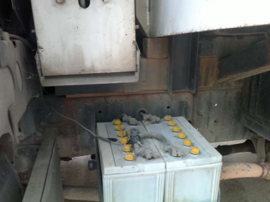 รถอิซูซุ 6 ล้อดั๊ม FTR 11 F  165 แรงม้า  สนใจติดต่อ 081 - 6079515