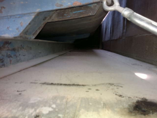 รถอิซูซุ 6 ล้อดั๊ม FTR 11 F  165 แรงม้า  สนใจติดต่อ 081 - 6079515