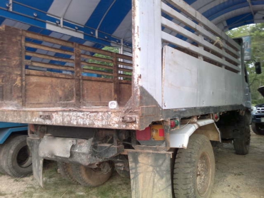 รถฮีโน่ 6 ล้อดั๊ม FG 183 A  195 แรงม้า  ( รถประกอบ )  สนใจติดต่อ 081 - 6079515