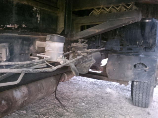 รถฮีโน่ 6 ล้อดั๊ม FG 183 A  195 แรงม้า  ( รถประกอบ )  สนใจติดต่อ 081 - 6079515