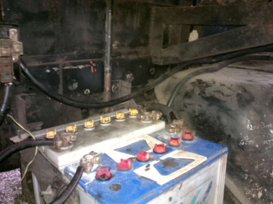 รถฮีโน่ 6 ล้อดั๊ม FG 183 A  195 แรงม้า  ( รถประกอบ )  สนใจติดต่อ 081 - 6079515