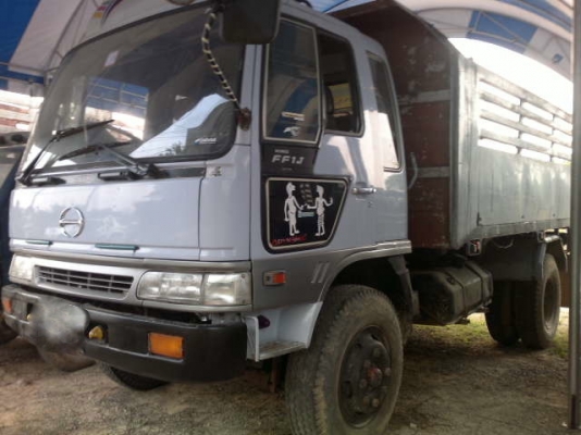 รถฮีโน่ 6 ล้อดั๊ม FG 183 A  195 แรงม้า  ( รถประกอบ )  สนใจติดต่อ 081 - 6079515