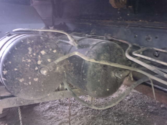 รถฮีโน่ 6 ล้อดั๊ม FG 183 A  195 แรงม้า  ( รถประกอบ )  สนใจติดต่อ 081 - 6079515