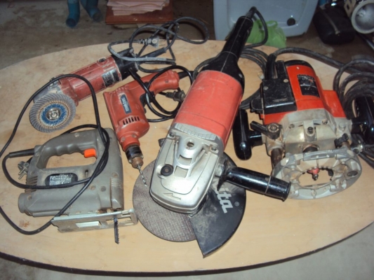 ขายเหมาเครื่องมือช่างถูกๆ ขายเหมาเครื่องมือช่างถูกๆ