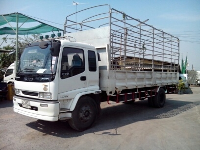 6ล้อFTRกะบะยาว7.20ม. 6ล้อFTRกะบะยาว7.20ม.