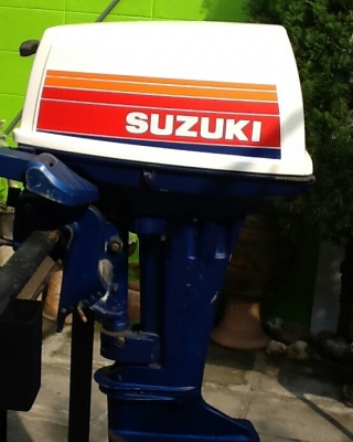 เครื่องเรือมือสอง