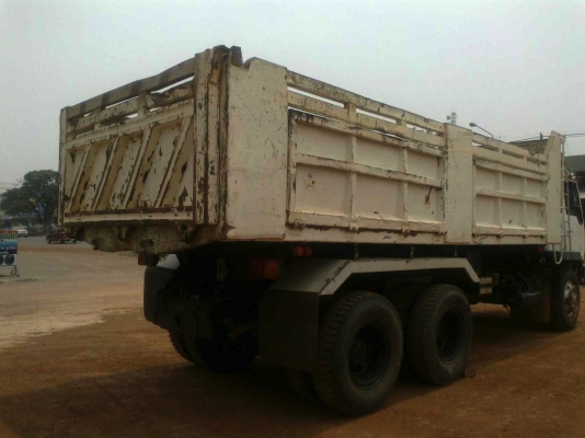 รถมิตซู 10 ล้อดั๊ม MMFN528   210 แรงม้า   สนใจติดต่อ 081 - 6079515