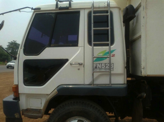 รถมิตซู 10 ล้อดั๊ม MMFN528   210 แรงม้า   สนใจติดต่อ 081 - 6079515