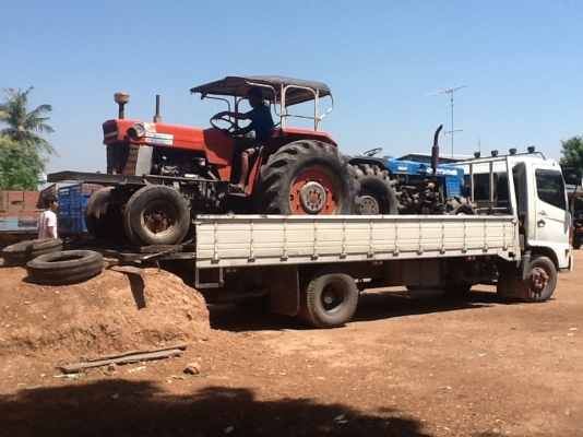 แม็กซี่ 165 พร้อมผานพรวน 7 ใบ เดิมๆดีๆพร้อมใช้งาน..เล่มทะเบียน