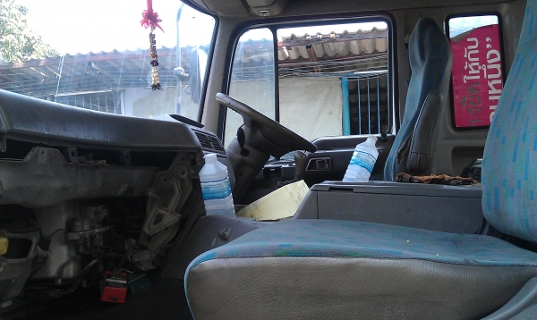 ขายรถหัวลากHINO 10 ล้อพร้อมใช้งาน