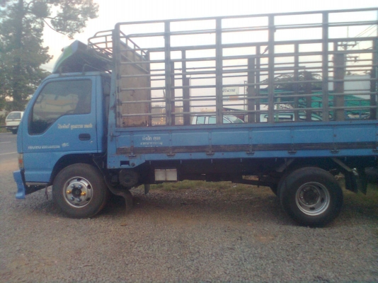 รถ6ล้อ NPR ISUZU 130แรง แท้ ห้าง ปี2548 (คุยกันได้ครับ)