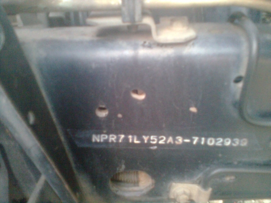 รถ6ล้อ NPR ISUZU 130แรง แท้ ห้าง ปี2548 (คุยกันได้ครับ)