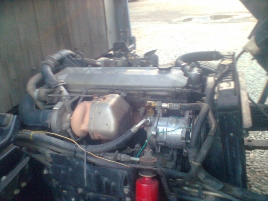รถ6ล้อ NPR ISUZU 130แรง แท้ ห้าง ปี2548 (คุยกันได้ครับ)