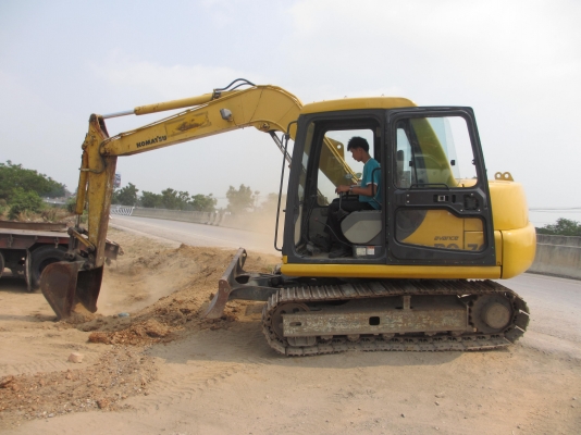 สภาพ 85 \% KOMATSU PC70-7 เก่านอก เอวแน่น ปั็มแรง สภาพพร้อมใช้ สุดๆเอาไปแบ่งกันใช้ได้เลยครับ น้องร็อค จัดหั้ย สนใจโทร สอบถามได้ 081-8535656 สภาพ 85 \% KOMATSU PC70-7 เก่านอก เอวแน่น ปั็มแรง สภาพพร้อมใช้ สุดๆเอาไปแบ่งกันใช้ได้เลยครับ น้องร็อค จัดหั้ย สนใจโทร สอบถามได้ 081-8535656
