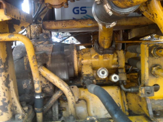 รถตัก 920    สนใจติดต่อ  081 - 6079515