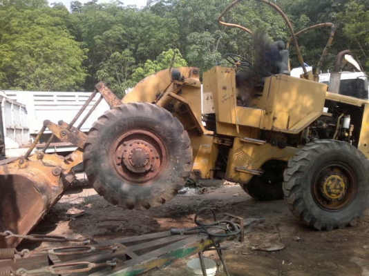 รถตัก 920    สนใจติดต่อ  081 - 6079515