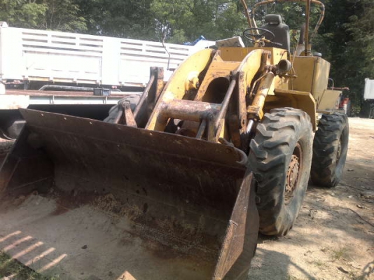 รถตัก 920    สนใจติดต่อ  081 - 6079515