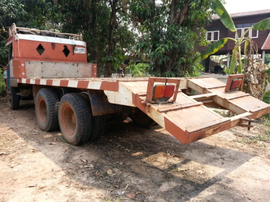 ขายด่วนสิบล้อหน้ายาวหางปลาสองเพลาใหญ่ NISSAN มีสโลว์เครื่อง HO7Cพวงมาลัยเพาเวอร์ทะเบียนเป็นทาดลาดแล้วรีบจอง 0801515451 0811838154