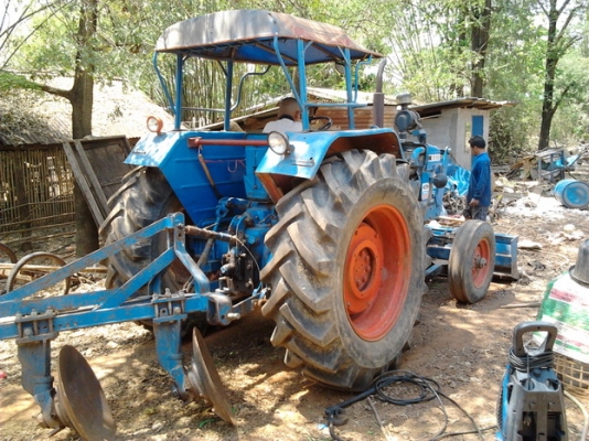 ***ขายแล้วครับขอบคุณ Truck2hand ขาย รถไถFORD 6610 เสื้อลาย ตัวเต็ม ปั๊มโรตารี่ ท่อไอดีใหญ่  สภาพสวย เครื่องแห้ง ติดง่าย งานไม่โหลด ระบบไฮฯ ระบบไฟ ครบ แขนดี ไม่ปะไม่ดาม  พร้อมอุปกรณ์ 2ชิ้น ใบดัน ผาน7CMT เอกสารสัญญาซื้อขาย  พร้อมใช้ พร้อมลุยงาน ราคาต่อรองได