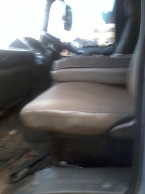 ขายรถบรรทุก6ล้อ HINO FC3J เครื่อง  JO7C 165 แรง ปี40 เครื่องดี คัสชีส์สวย กระบะคาโก้ยาว6.50เมตร