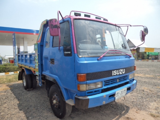 ขายรถอีซูซุร็อกกี้6ล้อดั้ม สภาพสวยๆพร้อมใช้งานคับ