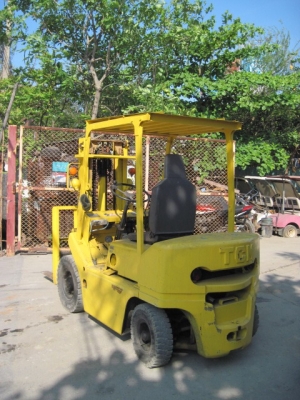 ขายรถยกขนาด 2.5 ตัน เครื่องดีเซล ยี่ห้อ TCM นำเข้าจากญี่ปุ่น