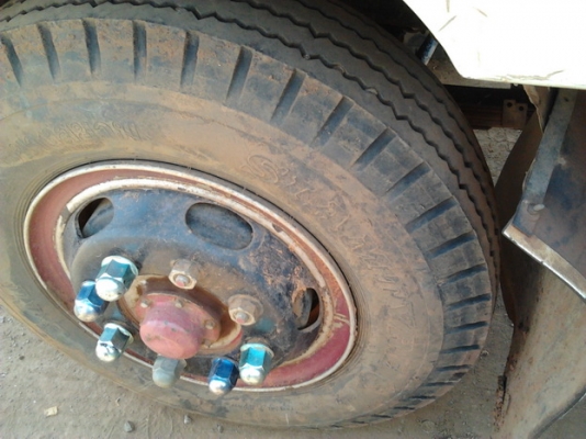 ขาย 6ล้อใหญ่ HINO KR320 เครื่องเดิมEH100 150แรง แห้งๆ ไม่หลวม ช่วงล่างใหญ่ คัสซีสวย ยาง900ขอบ20 สวย6เส้น กระบะ5.80ม.เหล็กทั้งลูก เปิดข้างได้ ไม่ดั๊ม พ.พาวเวอร์  พร้อมใช้ พร้อมลุยงาน ราคาต่อรองได้ครับ