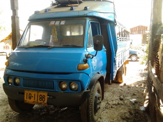 ขาย 6 ล้อ TOYOTA BU-15 วางเครื่องใหญ่ๆ WO6E 165 แรง แห้งดี แรง ไม่มีหลวม ช่วงล่างใหญ่ HINO 6น็อต คัสซีสวย ยางดี 6เส้น กระบะ4.30ม.สวยไม่ผุ พื้นไม้ไม่มีหักไม่ดาม พร้อมหลังคาโดยสาร สภาพสวย พร้อมใช้งาน ราคาต่อรองได้ครับ