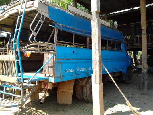 ขาย 6 ล้อ TOYOTA BU-15 วางเครื่องใหญ่ๆ WO6E 165 แรง แห้งดี แรง ไม่มีหลวม ช่วงล่างใหญ่ HINO 6น็อต คัสซีสวย ยางดี 6เส้น กระบะ4.30ม.สวยไม่ผุ พื้นไม้ไม่มีหักไม่ดาม พร้อมหลังคาโดยสาร สภาพสวย พร้อมใช้งาน ราคาต่อรองได้ครับ