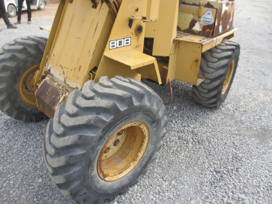 สภาพ 90 \% รถตัก เอวอ่อน ล้อยาง TCM 808  เก่านอก เอวแน่น ปั็มแรง สภาพพร้อมใช้ สุดๆเอาไปแบ่งกันใช้ได้เลยครับ   น้องร็อค จัดหั้ย สนใจโทร สอบถามได้ 081-8535656