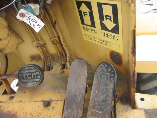 สภาพ 90 \% รถตัก เอวอ่อน ล้อยาง TCM 808  เก่านอก เอวแน่น ปั็มแรง สภาพพร้อมใช้ สุดๆเอาไปแบ่งกันใช้ได้เลยครับ   น้องร็อค จัดหั้ย สนใจโทร สอบถามได้ 081-8535656