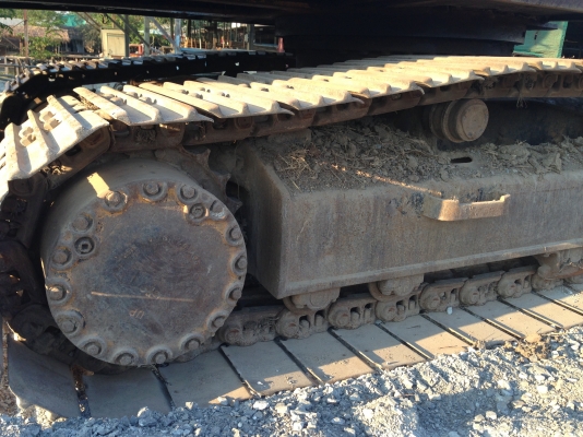 ขายKOMATSU PC 200-5  ซีเรียลสูง ช่วงล่างแน่น ไฟฟ้าครบ มีเล่ม สภาพพร้อมใช้