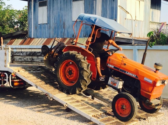 คูโบต้า L2600  รถไร่สวยๆ เครื่องหลวมขายตามสภาพ