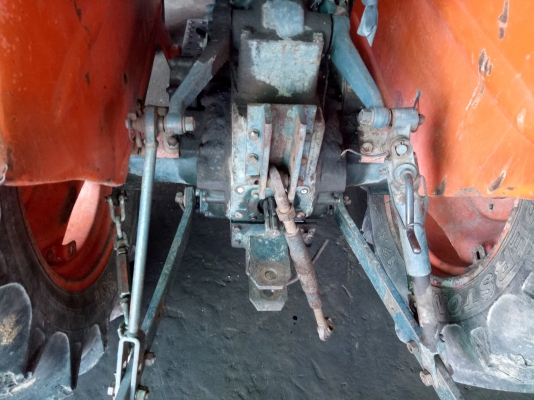 คูโบต้า L2600  รถไร่สวยๆ เครื่องหลวมขายตามสภาพ