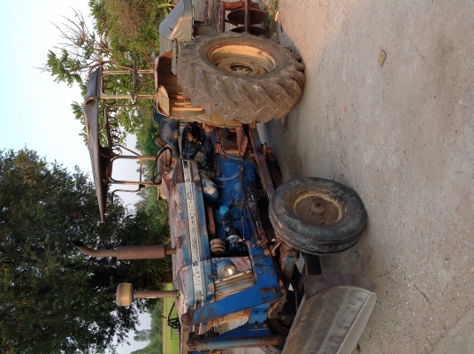 ขาย FORD 77 อุปกร 4 ชิ้น พร้อมเล่ม ใบดัน+ผาน7+ผาน3+ผานยกร่อง ขาย FORD 77 อุปกร 4 ชิ้น พร้อมเล่ม ใบดัน+ผาน7+ผาน3+ผานยกร่อง