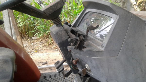 ขายตามสภาพรถไถ23แรงคูโบต้าโฟวินเครื่องติดปกติ ขายตามสภาพรถไถ23แรงคูโบต้าโฟวินเครื่องติดปกติ