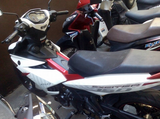 ขาย Yamaha Exciter 150 ปี 58 เครื่องดีเดิมๆ สภาพภายนอกสวยไม่มีรอยล้ม เล่มพร้อมชุดโอน