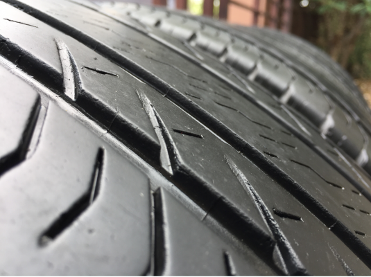 ยาง Bridgestone 265 70 16 สิ้นปี15 ดอกสวย เนื้อนิ่มๆ ราคาไม่แพง
