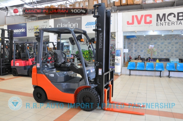 ขายรถโฟล์คลิฟท์มือสอง TOYOTA รุ่น 8FG15-31576 นำเข้าจากประเทศญี่ปุ่น 100\% ไม่เคยใช้งานในไทย