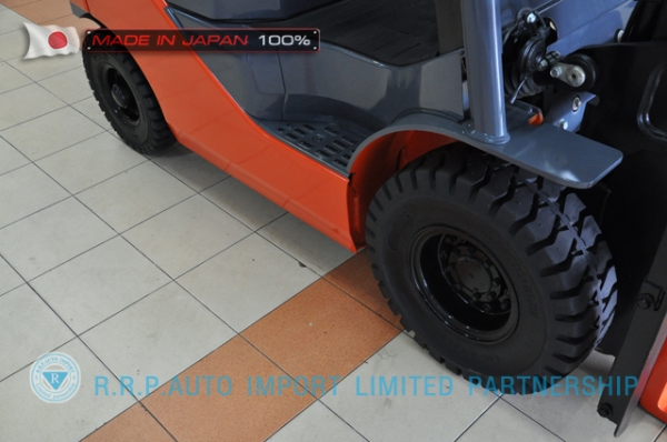 ขายรถโฟล์คลิฟท์มือสอง TOYOTA รุ่น 8FG15-31576 นำเข้าจากประเทศญี่ปุ่น 100\% ไม่เคยใช้งานในไทย