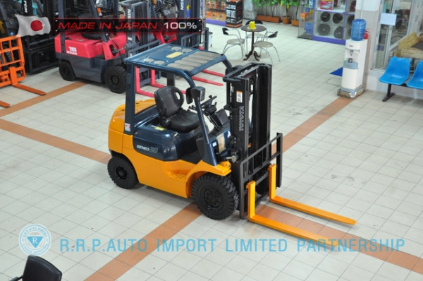 ขายรถโฟล์คลิฟท์มือสอง TOYOTA รุ่น 7FGL20-13715 นำเข้าจากประเทศญี่ปุ่น 100\% ไม่เคยใช้งานในไทย