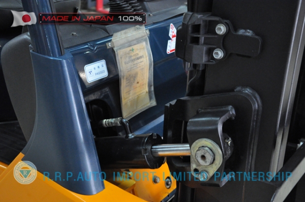 ขายรถโฟล์คลิฟท์มือสอง TOYOTA รุ่น 7FGL20-13715 นำเข้าจากประเทศญี่ปุ่น 100\% ไม่เคยใช้งานในไทย