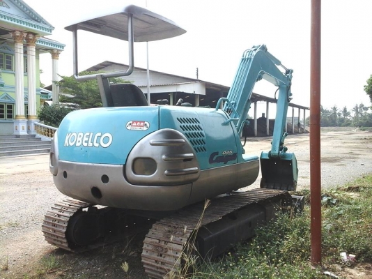 รถขุดเล็ก KOBELCO SK 045