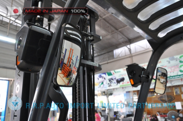 ขายรถโฟล์คลิฟท์มือสอง TOYOTA รุ่น TOYOTA รุ่น 8FD30-32133 นำเข้าจากประเทศญี่ปุ่น 100\% ไม่เคยใช้งานในไทย